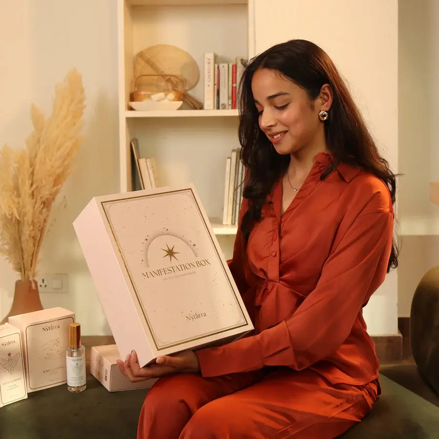 Manifestation Box Detail 02